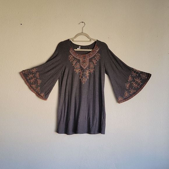 Mollorello round neck embroidered blause size Small color gray and orange - Picture 4 of 13